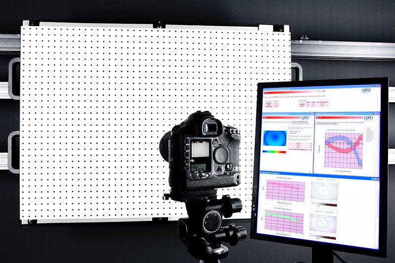 DxOMark: http://www.dxomark.com/About/In-depth-measurements/DxOMark-testing-protocols/Distortion-LCA-and-vignetting