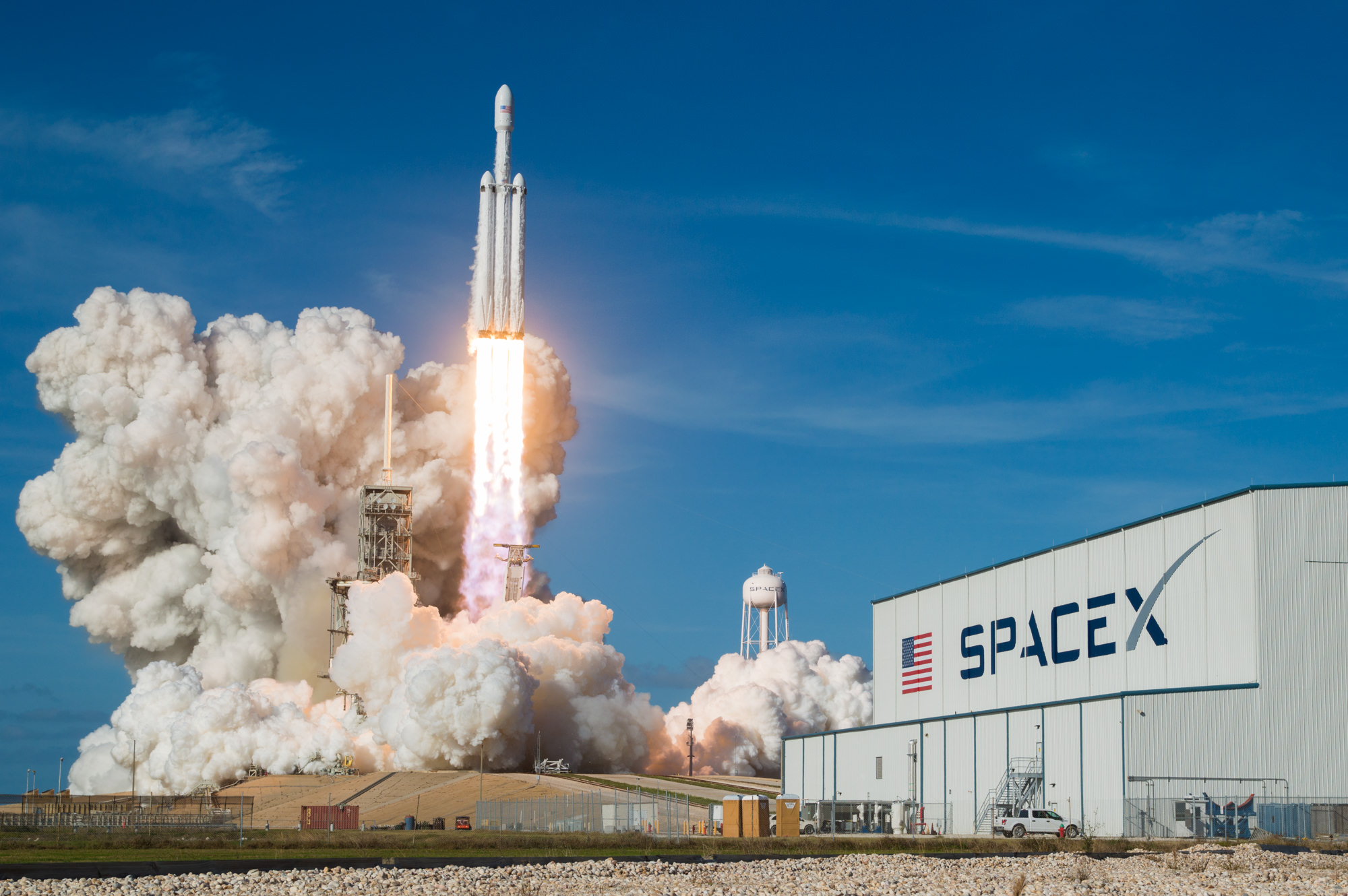 SpaceX Falcon Heavy Launch Photos