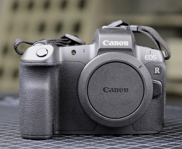 R eos Canon EOS